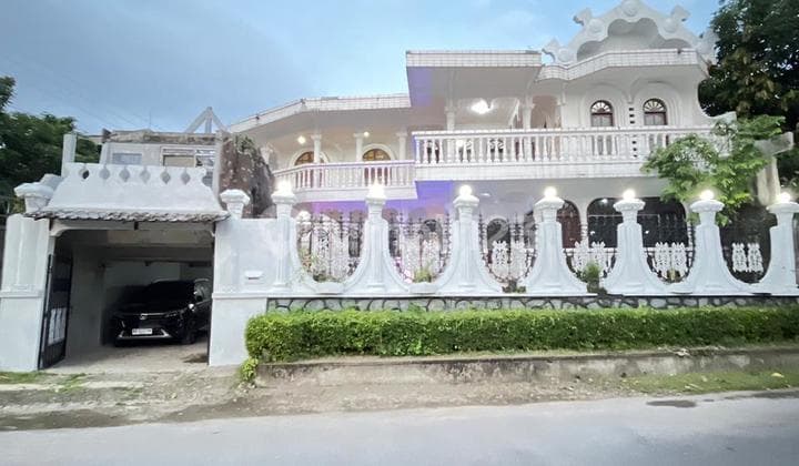 Rumah Besar Jogja Di Pugeran Kota Yogyakarta Dekat Malioboro