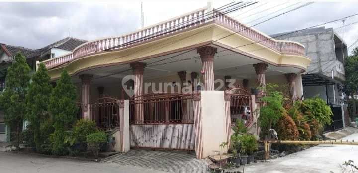 Rumah Hook Harapan Indah Bekasi Kokoh Bebas Banjir Terawat Murah