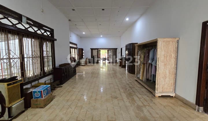 Rumah Dago Bawah Mainroad Buat Usaha Lokasi Sangat Strategis