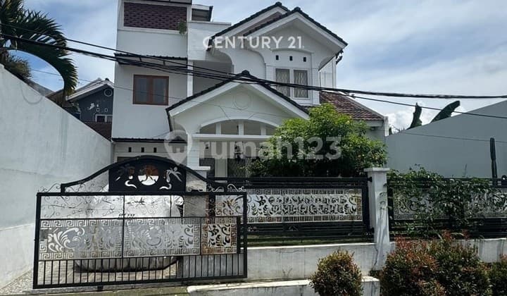 Rumah Lux Siap Huni di Setiabudi Regency Bandung