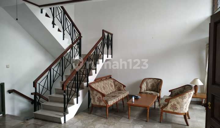 Disewa Rumah Setra Duta Cemara Full Furnished