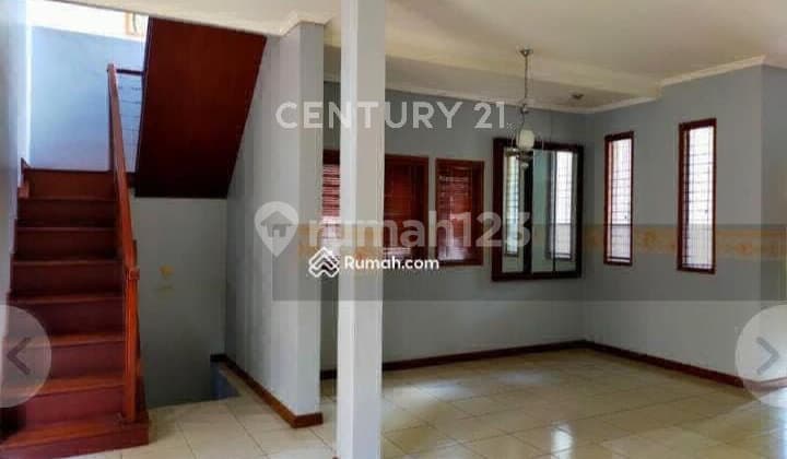Rumah Hook Setra Duta Cemara Lingkungan Asri & Aman
