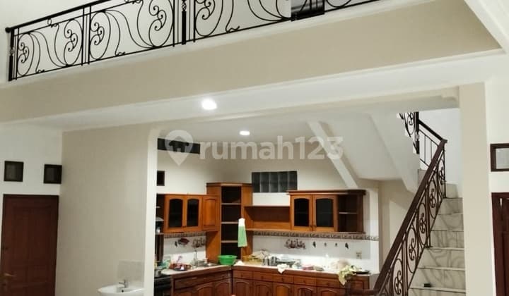 Rumah Cipedes Sayap.setra Sari Mall Cocok Buat Kost An