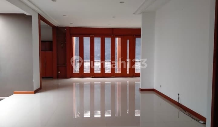 Rumah Dekat Kampus .tol Pasteur Nyaman Ok.