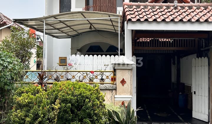Rumah Hoek Aman Nyaman Di Kompleks Duren Sawit