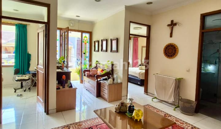 Dijual Rumah Siap Huni LT 11x17m2 SF 2 Lantai Di Janur Elok