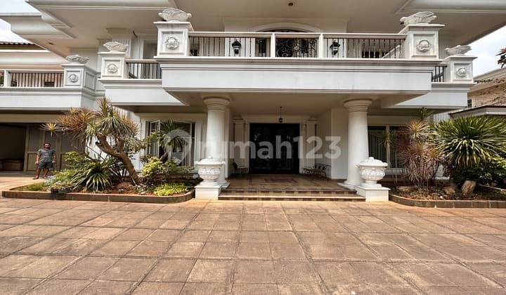 SUPER MURAH! Rumah Mewah 1000 M2 di Taman Golf,Karawaci