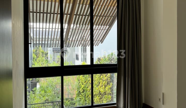 Disewakan Rumah Cluster Mewah Kemang LB 703 m2+Swimming Pool