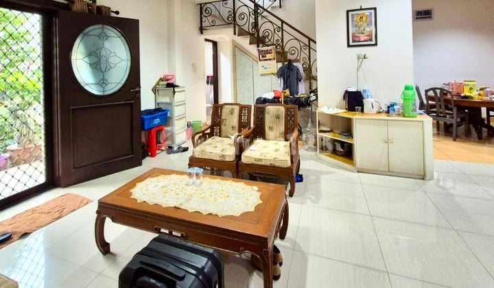 Turun Harga! Rumah Hoek Siap Huni 209m2 Gading Pelangi