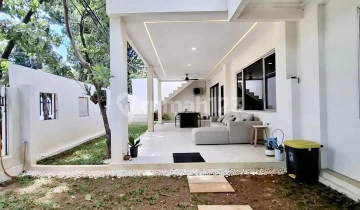 Dijual Cepat Rumah Hoek Siap Huni 469M2 di Senayan