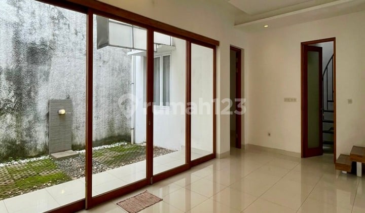 Turun Harga! Rumah Bagus Lt 140m2 2lt Di Tebet Barat Dalam