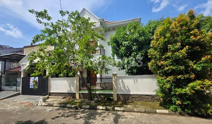 Dijual Rumah Hoek Rapi Siap Huni 280M2 di Tpi