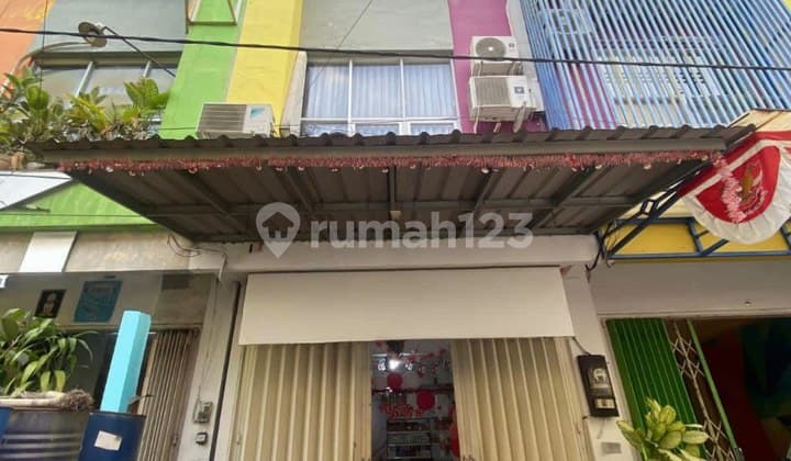 Ruko 3 Lantai Strategis di Pecinan Square Jalan Pasar Besar Kota Malang