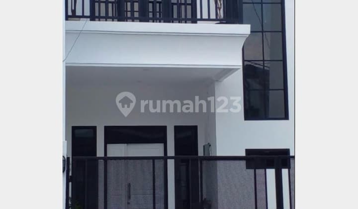 New House for Sale in Megapolitan Cinere