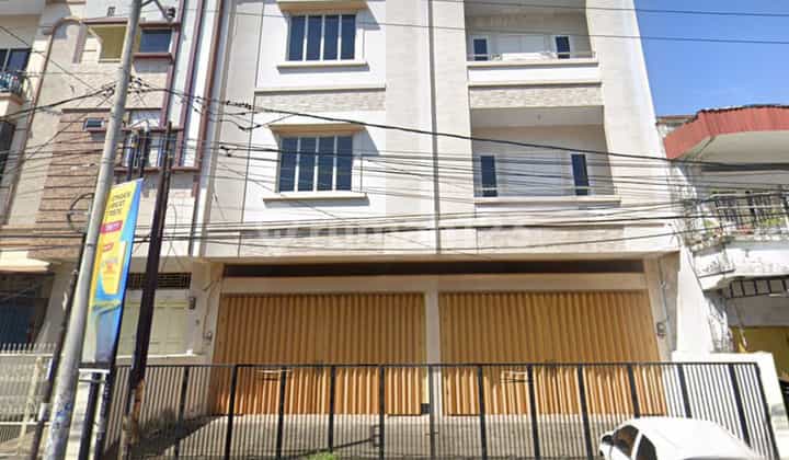 Disewakan Ruko Strategis Jl. Yos Sudarso Makassar Disewakan Ruko Strategis Jl. Yos Sudarso Makassar
