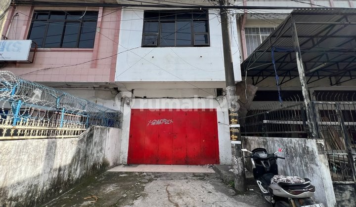 Disewakan Ruko 2 Lantai Jl. Abdesir Makassar Disewakan Ruko 2 Lantai Jl. Abdesir Makassar