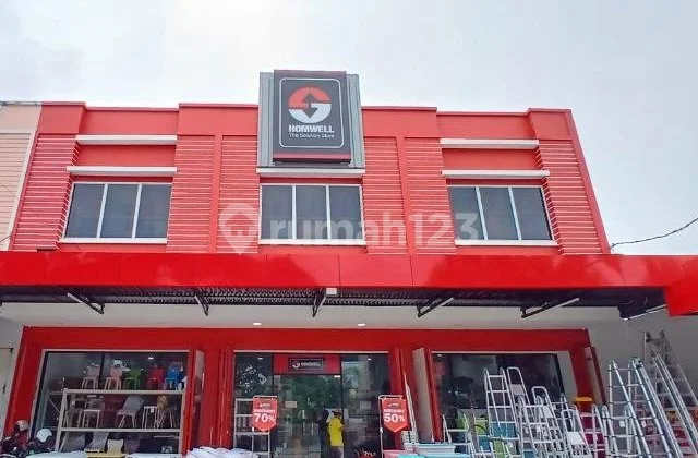 For Rent: Ruko on Jl. Poros Barombong, Near the Bridge For Rent: Ruko on Jl. Poros Barombong, Near the Bridge