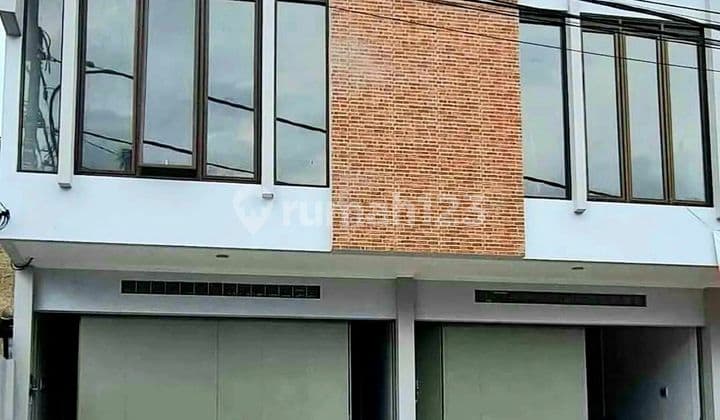 Ruko Strategis dekat Pintu Tol Pasteur di Gunung Batu Kota Bandung