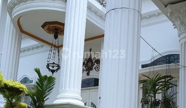 Rumah Mewah Siap Huni Full Furnish Swim Pool Pusat Kota Karawang