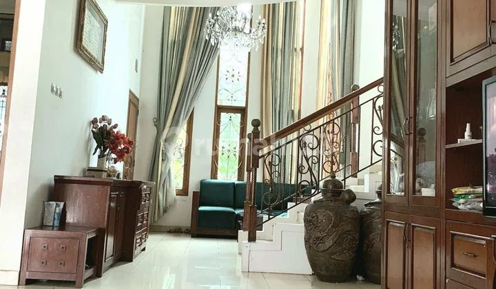 Rumah Mewah Komplek Perum Elit Batununggal Indah Kota Bandung