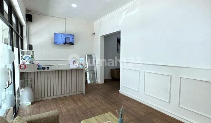 Rumah Siap Huni Komersil Tengah Kota Bandung Semi Fur