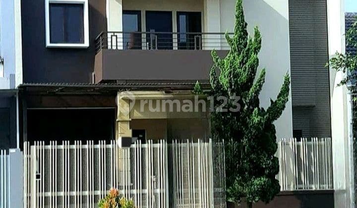Rumah Komp Elit Singgasana Mekarwangi Tol Moh Toha Kota Bandung