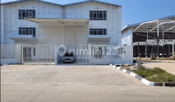 Sewa Gudang Office 3 Lantai di Delta Silicon 8 Lippo Cikarang