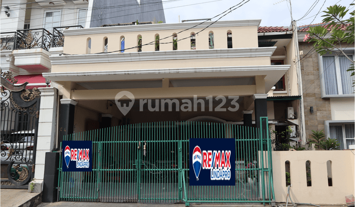Dijual Rumah Cluster Luas di Kelapa Gading Siap Huni Rapih 4,9 M Nego