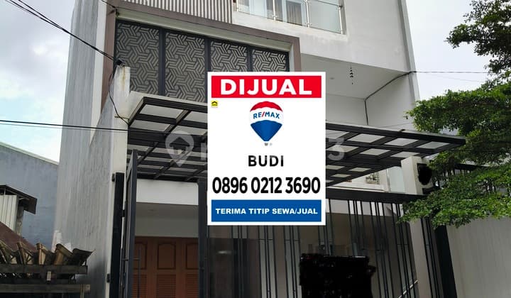 Dijual Rumah Kelapa Gading Taman Pegangsaan Indah 4Tk 8 X 18 Dekat ke Mall & Sedayu City Bangunan Tahun 2023 Tinggi Dari Jalan