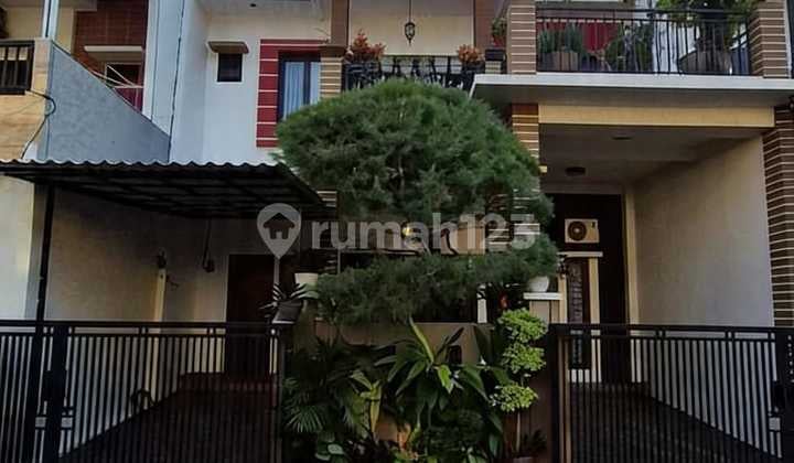 Di Jual Rumah di Nusa Loka BSD