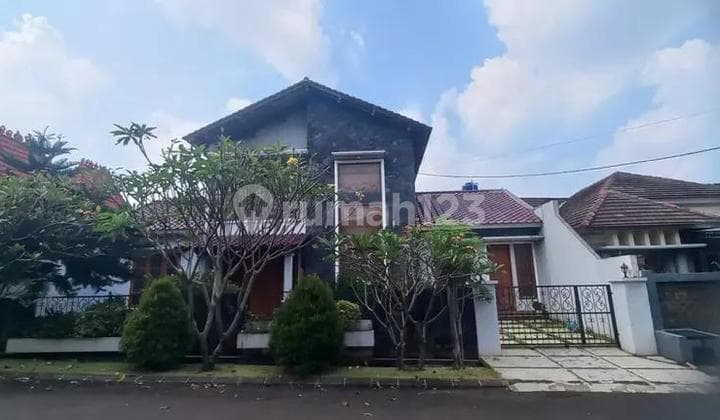 FOR SALE: Nice House in Villa Dago Pamulang