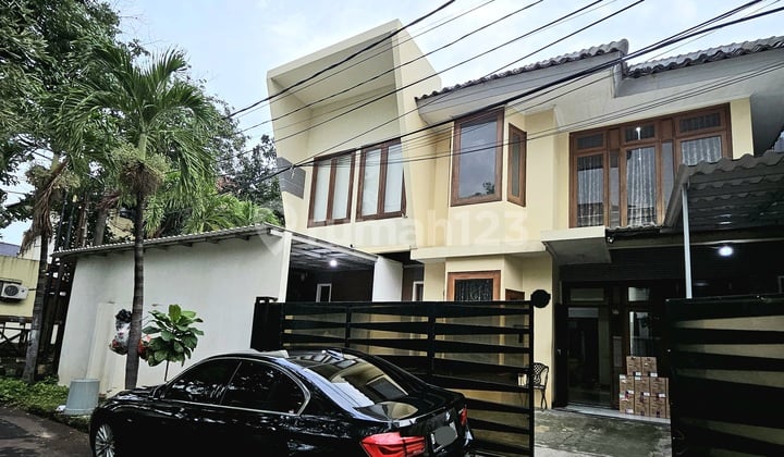 Rumah Hoek 2 Lantai Cocok Untuk Tinggal & Usaha Di Kelapa Nias