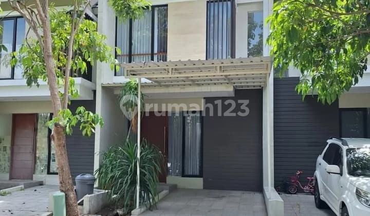 Rumah Northwest Lake Park Central Hill Citraland Surabaya Barat