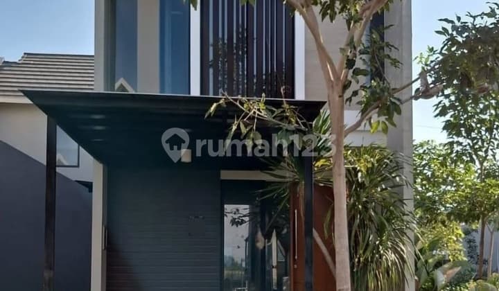 Rumah Northwest Lake Park Central Hill Citraland Surabaya Barat