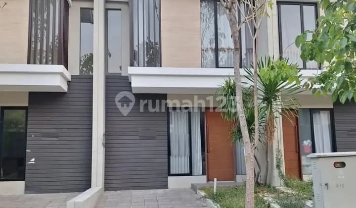 Rumah Northwest Lake Park Central Hill Citraland Surabaya Barat