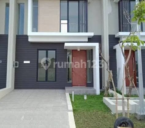 Rumah Semi Furnish Murah Northwest Lake Citraland Surabaya Barat