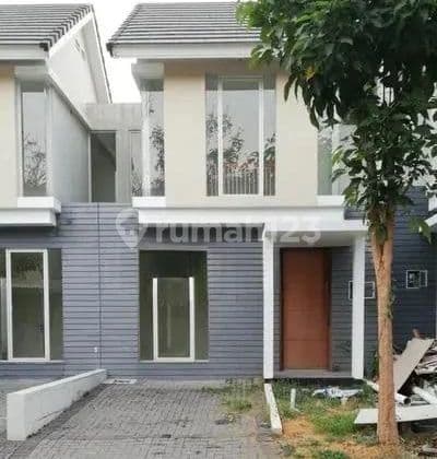 Rumah Semi Furnished Northwest Park Lake Citraland Surabaya Barat