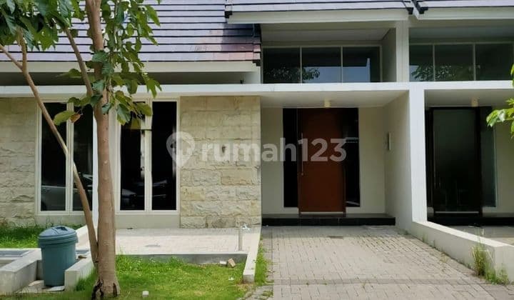 Rumah Northwest Park Lake Central Hill Citraland Surabaya Barat