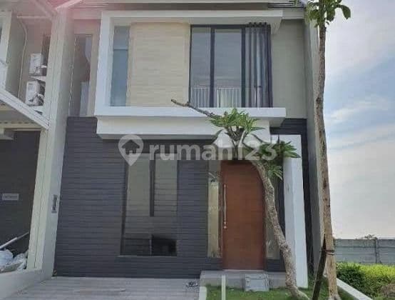 Rumah Northwest Lake Park Central Hill Citraland Surabaya Barat
