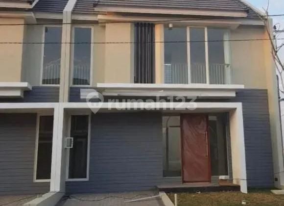 Rumah Semi Furnished Northwest Park Lake Citraland Surabaya Barat