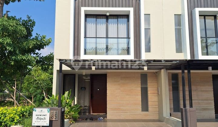 Rumah Northwest Park Lake Central Hill Citraland Surabaya Barat