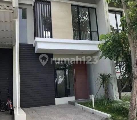 Rumah Northwest Lake Park Central Hill Citraland Surabaya Barat