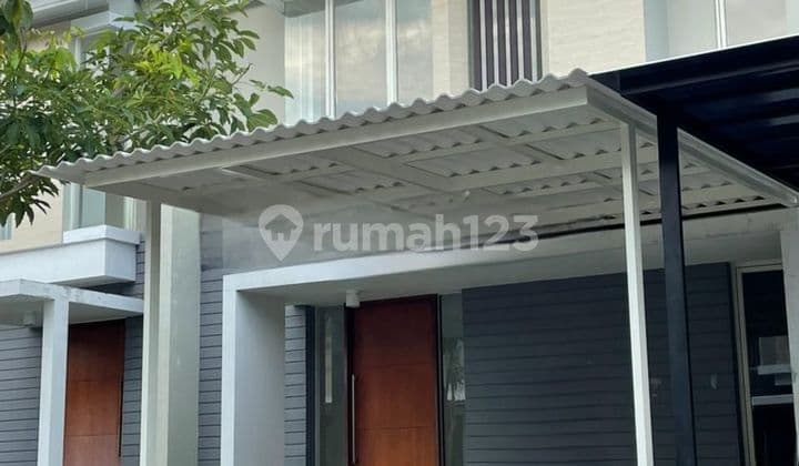 Rumah Northwest Park Lake Central Hill Citraland Surabaya Barat