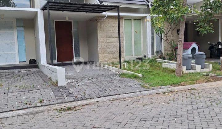 Rumah Northwest Park Lake Central Hill Citraland Surabaya Barat