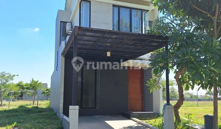 Rumah Semi Furnished Northwest Hill Lake Citraland Surabaya Barat