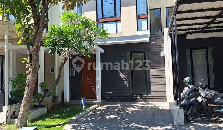 Rumah Northwest Lake Park Central Hill Citraland Surabaya Barat