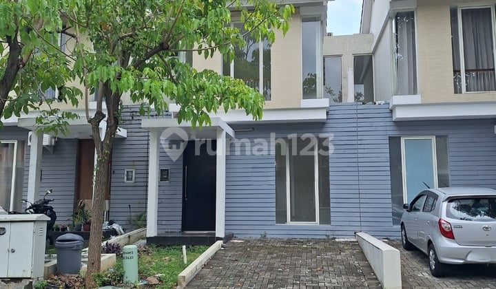 Northwest Park Lake Central Hill Citraland West Surabaya House