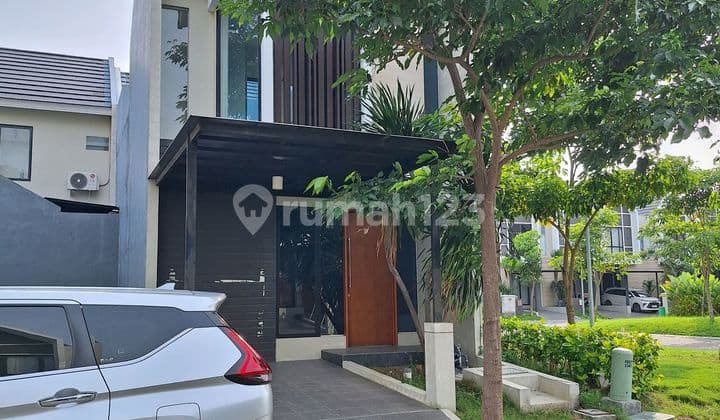 Rumah Northwest Park Lake Central Hill Citraland Surabaya Barat