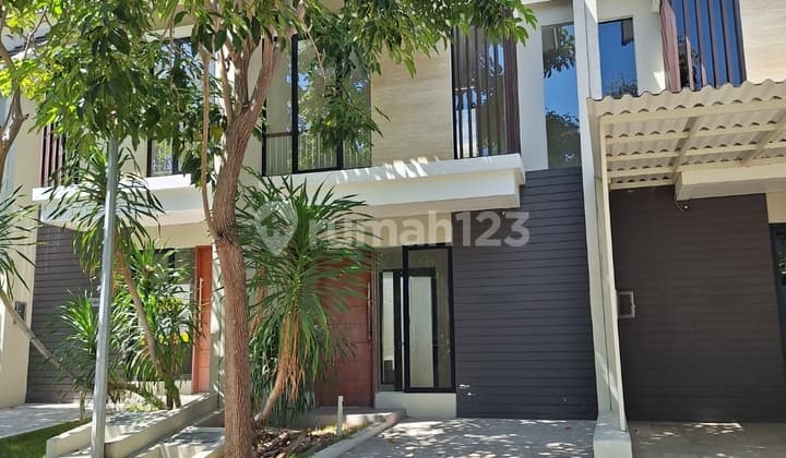 Rumah Northwest Lake Park Central Hill Citraland Surabaya Barat