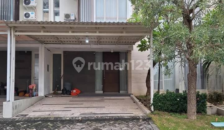 Rumah Pelican Hill Northwest Lake Park Citraland Surabaya Barat